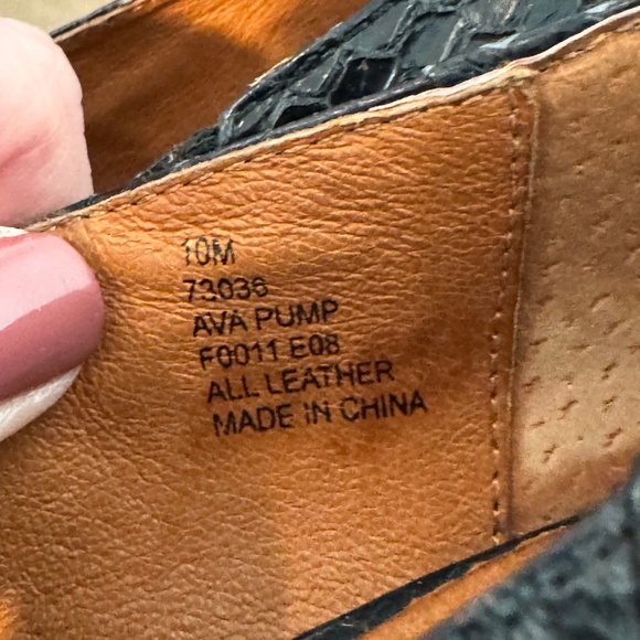 FRYE Ava Pump Snakeskin Black Ankle Boots w/side zip Size 10 - Picture 16 of 16